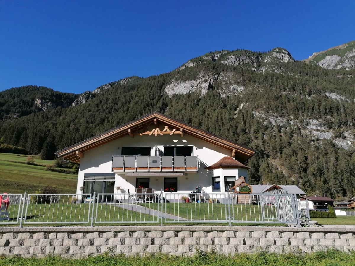 Apart Stella Alpina Pettneu am Arlberg Exterior foto