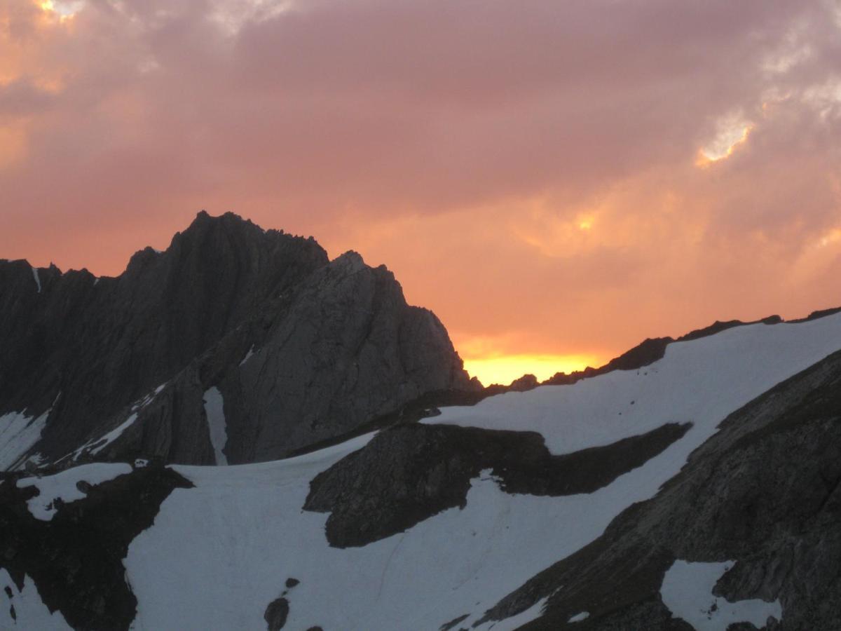 Apart Stella Alpina Pettneu am Arlberg Exterior foto