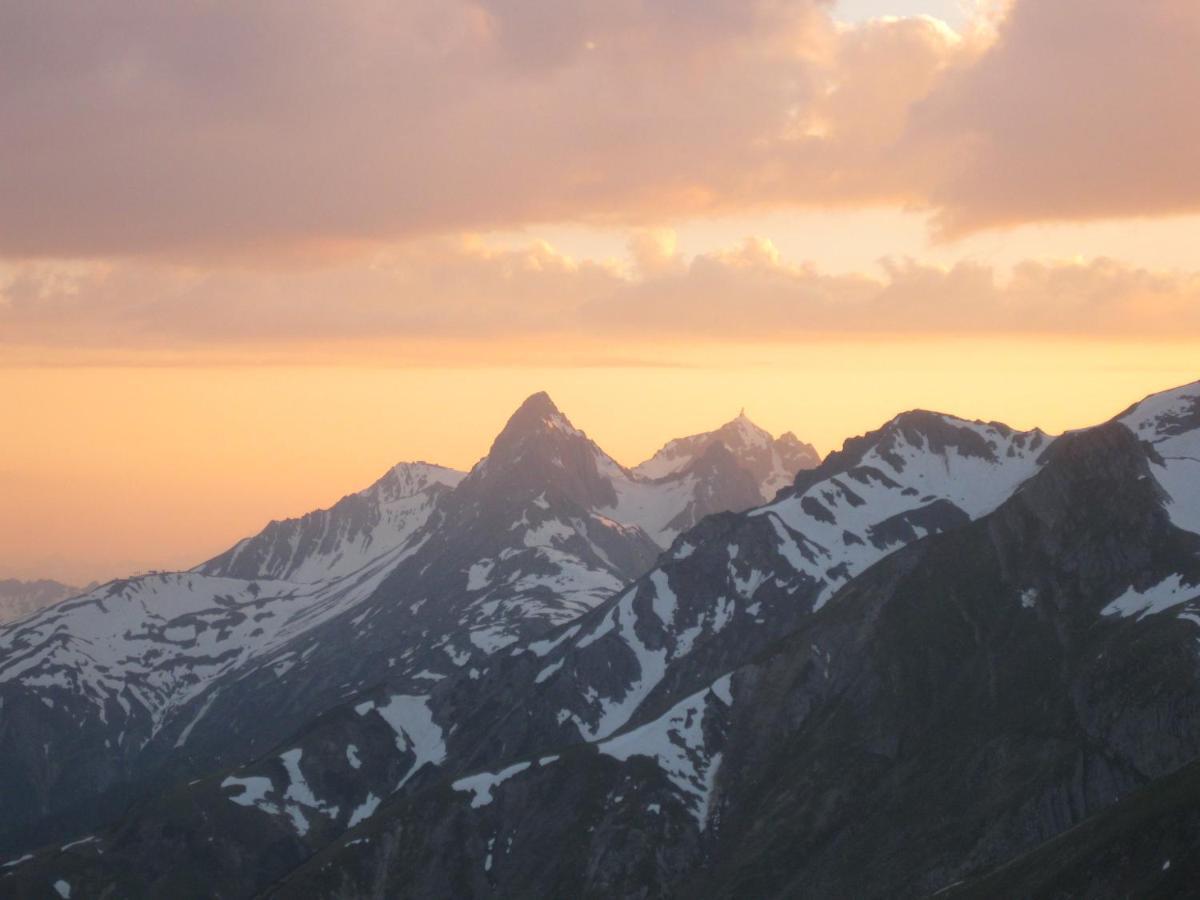 Apart Stella Alpina Pettneu am Arlberg Exterior foto
